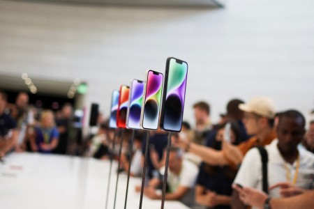 Apple targets Sept. 10 debut for new iPhones, AirPods and watches, Bloomberg News reports