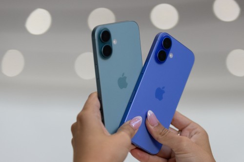 Apple nears switch to in-house Bluetooth and Wi-Fi chip for iPhone, smart home, Bloomberg reports