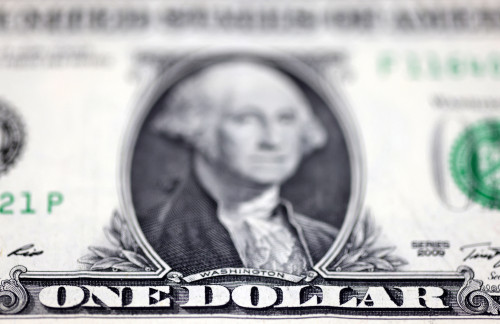 Dollar edges up on bets of US growth, inflation